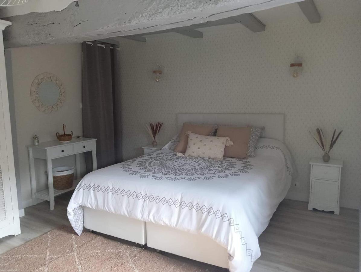 Chambre D'Hote Familiale De La Maison Bleue Lanvallay Exteriér fotografie